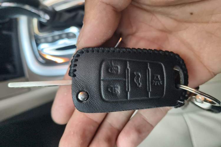 Used Buick Regal 2012 2.0L Luxury Edition Vehicle Key