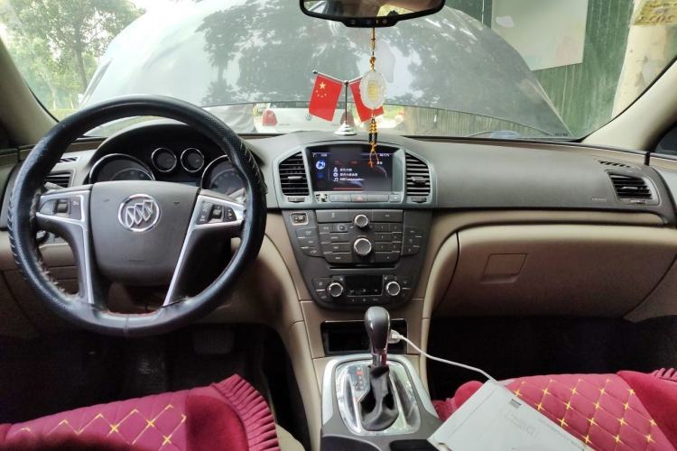 Used Buick Regal 2012 2.0L Luxury Edition Center Console