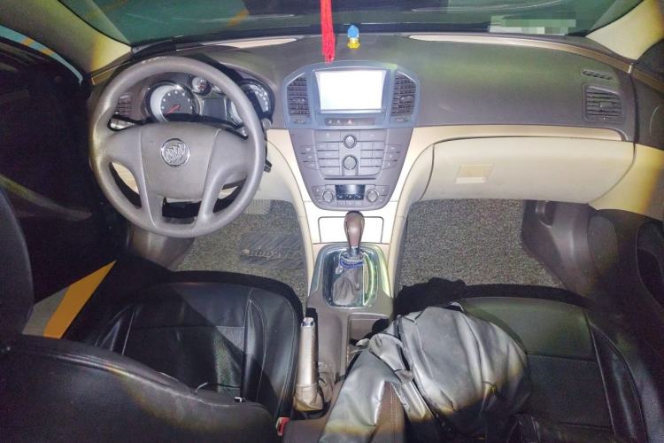 Used Buick Regal 2012 2.0L Comfort Edition Center Console