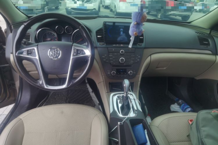 Used Buick Regal 2012 2.0L Comfort Edition Center Console