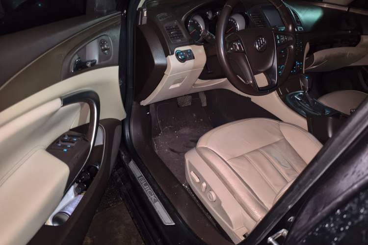Used Buick Regal 2012 2.0L Luxury Edition Driver Seat