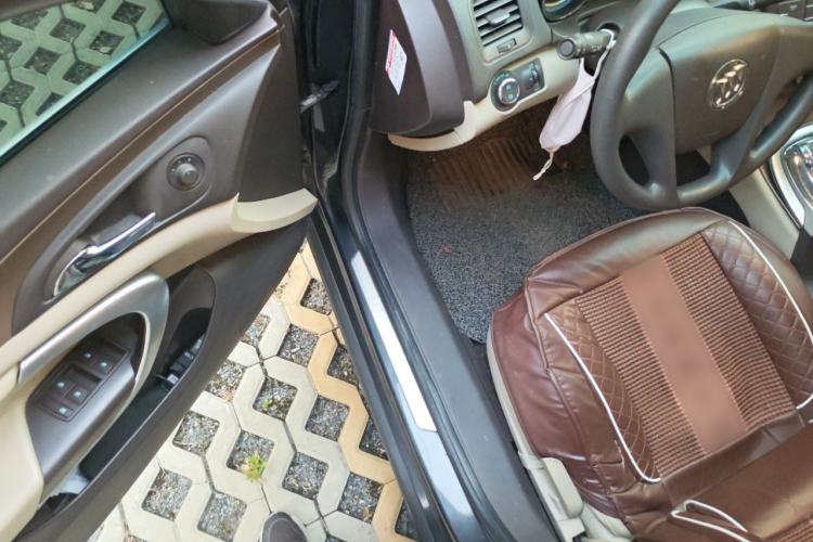 Used Buick Regal 2012 2.0L Comfort Edition Driver Seat