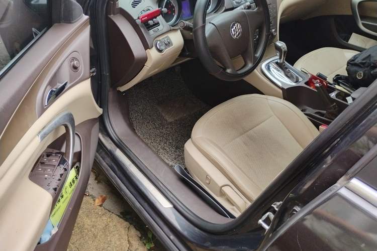 Used Buick Regal 2012 2.0L Comfort Edition Driver Seat