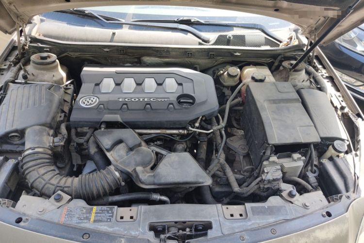 Used Buick Regal 2012 2.0L Comfort Edition Engine Bay