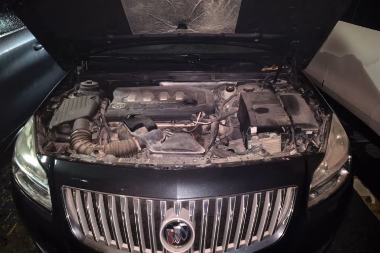 Used Buick Regal 2012 2.0L Luxury Edition Engine Bay
