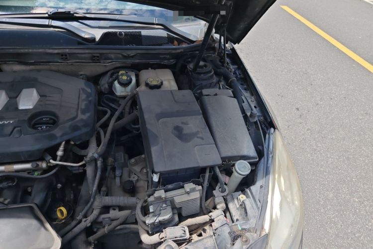 Used Buick Regal 2012 2.0L Comfort Edition Engine Bay Left