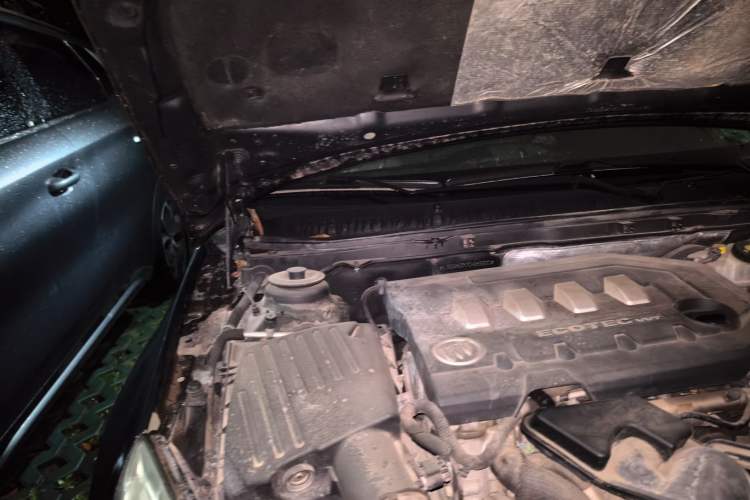 Used Buick Regal 2012 2.0L Luxury Edition Engine Bay Right