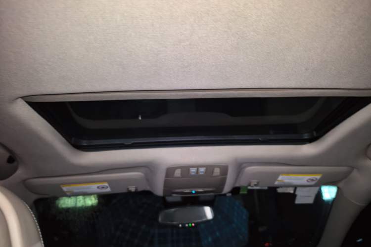 Used Buick Regal 2012 2.0L Luxury Edition Headliner