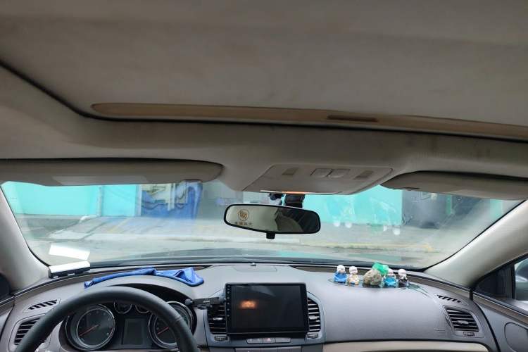 Used Buick Regal 2012 2.0L Comfort Edition Headliner