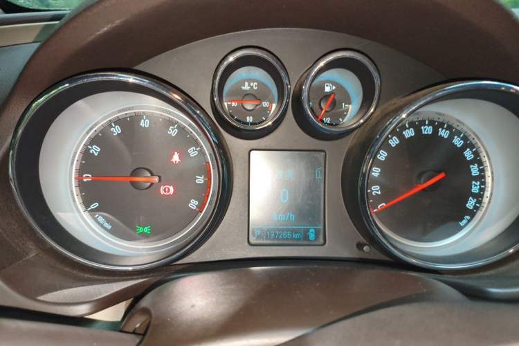 Used Buick Regal 2012 2.0L Comfort Edition Instrument Cluster