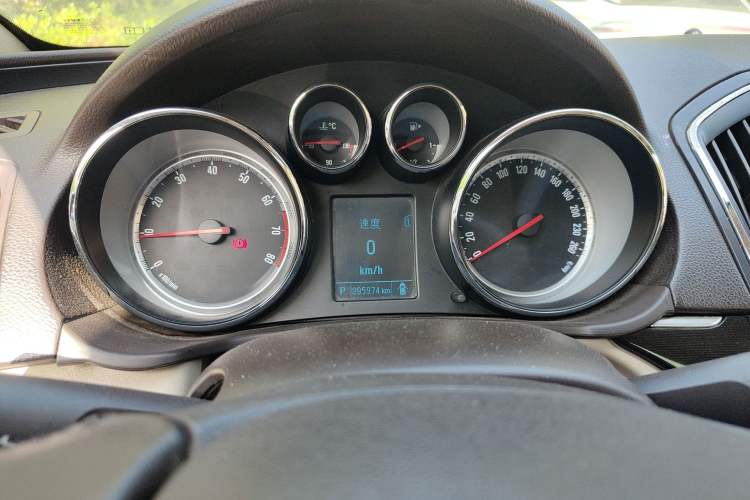 Used Buick Regal 2012 2.0L Comfort Edition Instrument Cluster