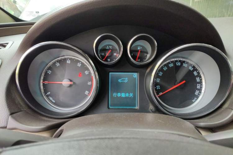 Used Buick Regal 2012 2.0L Luxury Edition Instrument Cluster