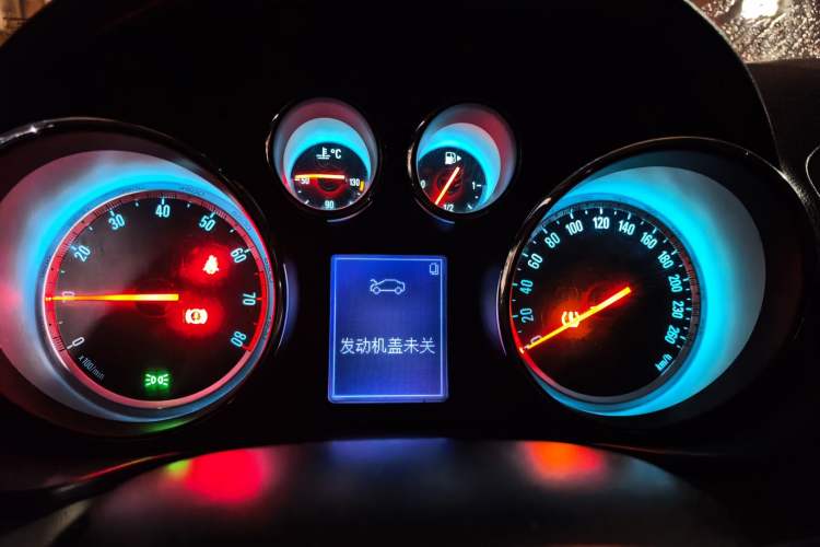 Used Buick Regal 2012 2.0L Luxury Edition Instrument Cluster