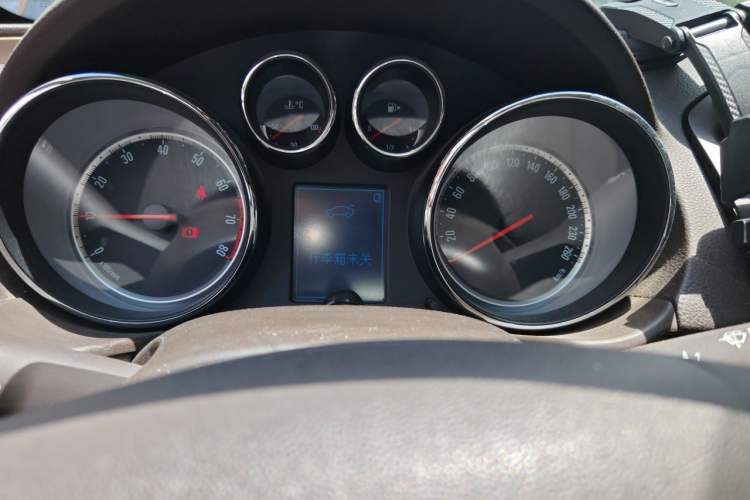 Used Buick Regal 2012 2.0L Comfort Edition Instrument Cluster