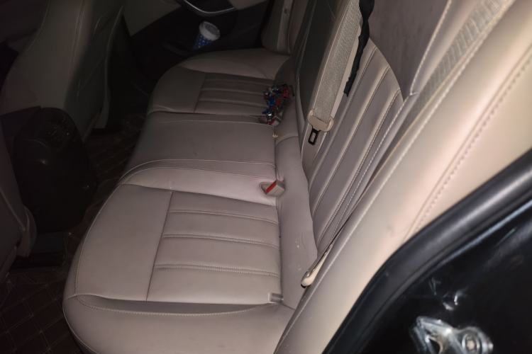 Used Buick Regal 2012 2.0L Luxury Edition Left Rear Seat