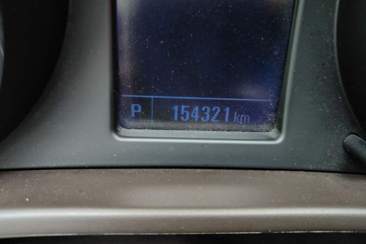Used Buick Regal 2012 2.0L Comfort Edition Odometer Close Up