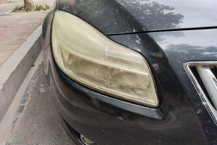 Used Buick Regal 2012 2.0L Luxury Edition Right Front Headlight