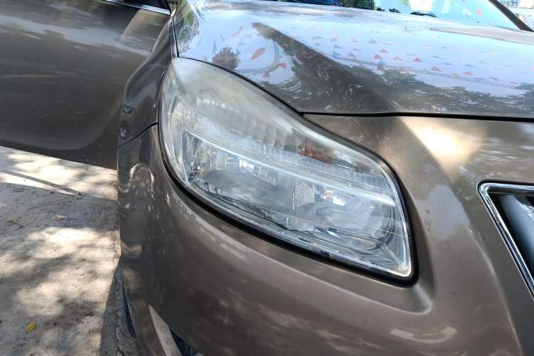Used Buick Regal 2012 2.0L Comfort Edition Right Front Headlight