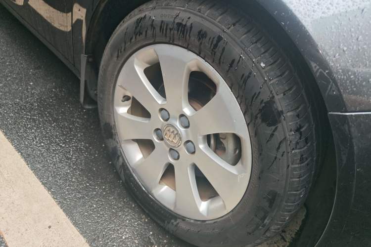 Used Buick Regal 2012 2.0L Comfort Edition Right Front Wheel Hub