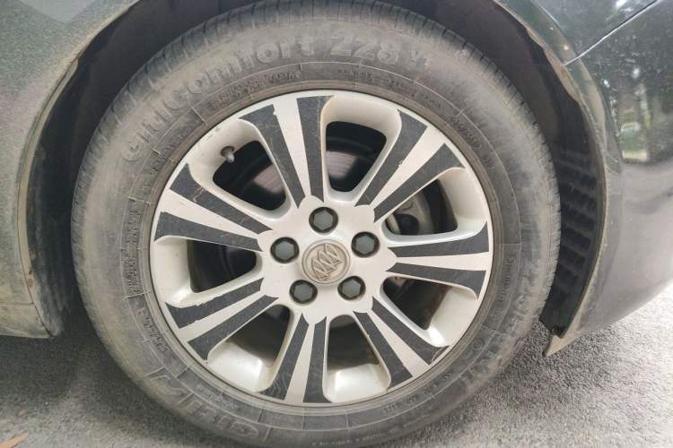 Used Buick Regal 2012 2.0L Luxury Edition Right Front Wheel Hub