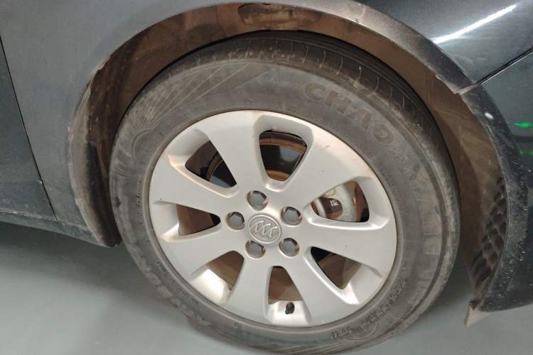 Used Buick Regal 2012 2.0L Comfort Edition Right Front Wheel Hub