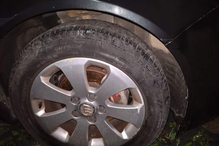 Used Buick Regal 2012 2.0L Luxury Edition Right Front Wheel Hub