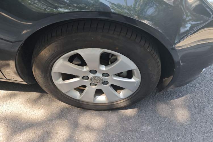 Used Buick Regal 2012 2.0L Comfort Edition Right Front Wheel Hub
