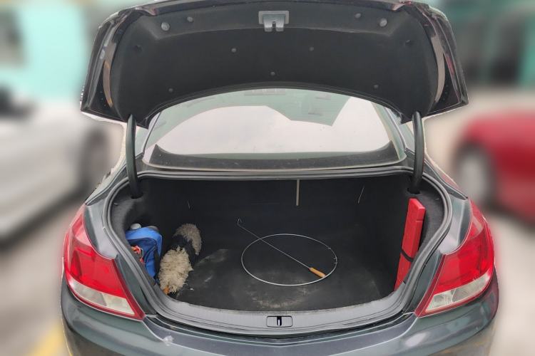 Used Buick Regal 2012 2.0L Comfort Edition Trunk