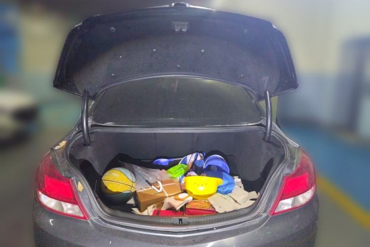 Used Buick Regal 2012 2.0L Comfort Edition Trunk