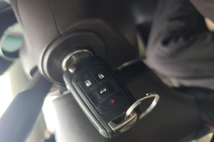 Used Buick Regal 2012 2.0L Comfort Edition Vehicle Key