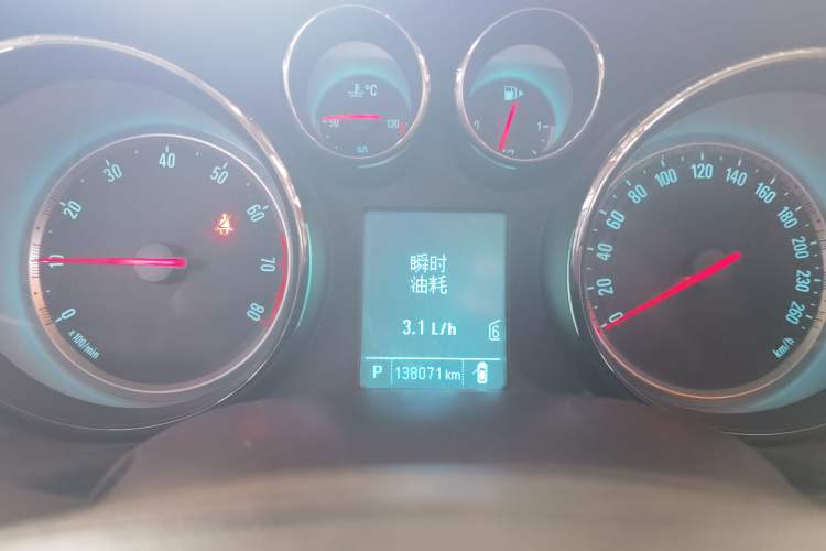 Used Buick Regal 2012 2.0L Luxury Edition Instrument Cluster