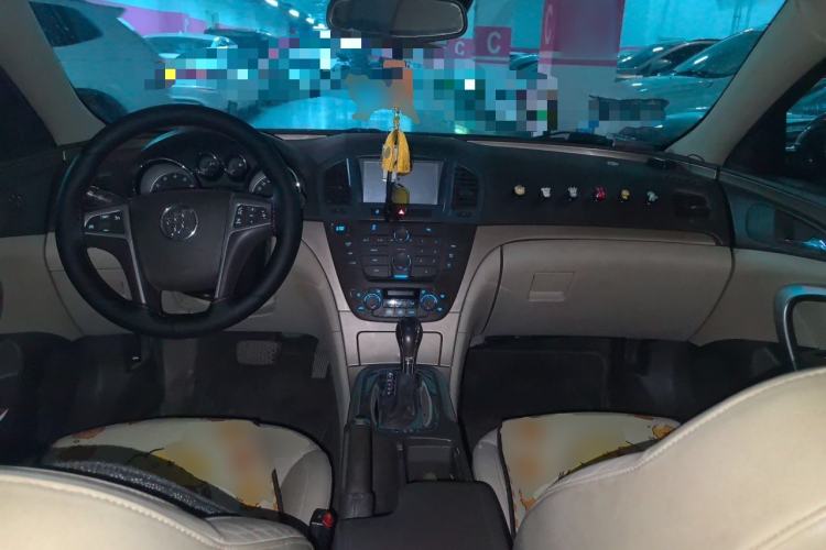 Used Buick Regal 2012 2.0L Luxury Edition Center Console