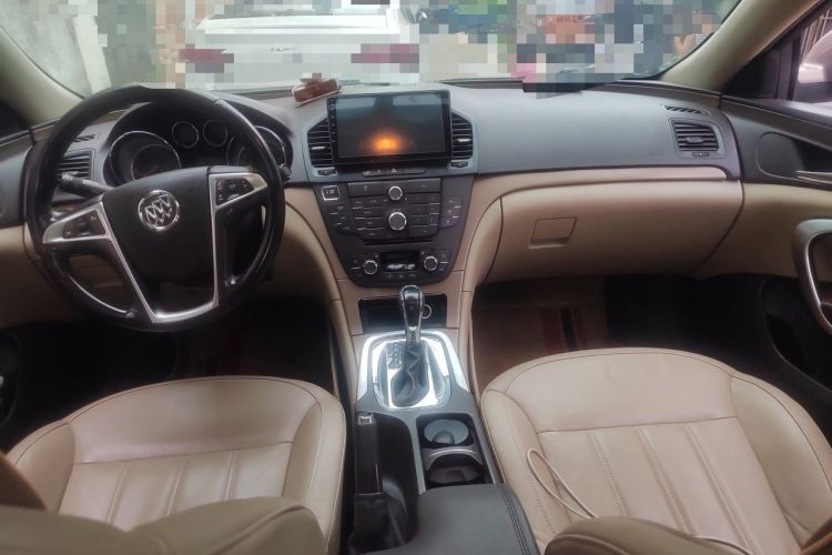 Used Buick Regal 2012 2.0L Luxury Edition Center Console