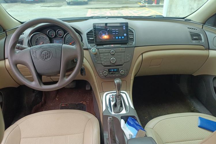 Used Buick Regal 2012 2.0L Comfort Edition Center Console