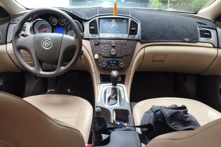 Used Buick Regal 2012 2.0L Comfort Edition Center Console