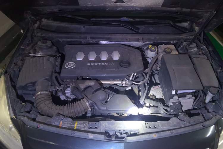 Used Buick Regal 2012 2.0L Luxury Edition Engine Bay