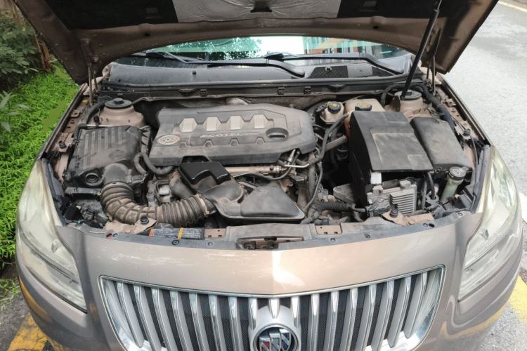 Used Buick Regal 2012 2.0L Comfort Edition Engine Bay