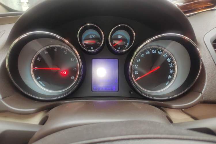 Used Buick Regal 2012 2.0L Luxury Edition Instrument Cluster