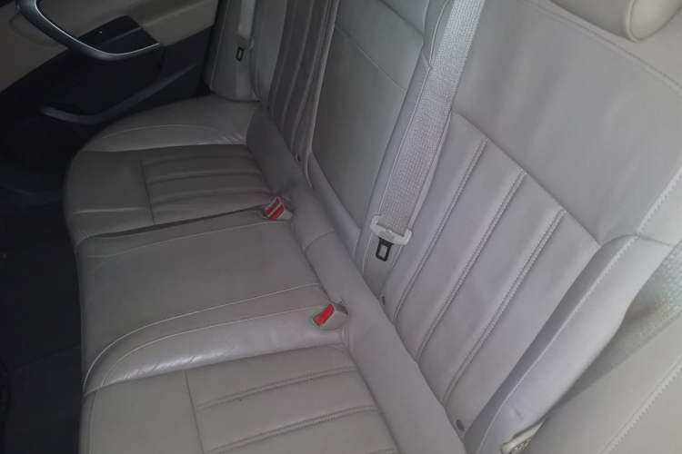 Used Buick Regal 2012 2.0L Luxury Edition Left Rear Seat