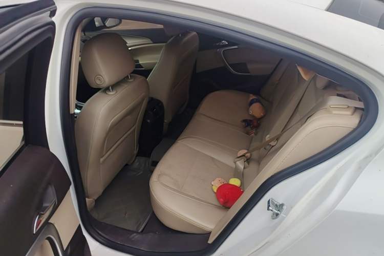 Used Buick Regal 2012 2.0L Comfort Edition Left Rear Seat
