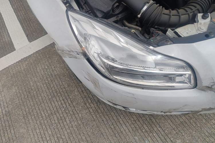Used Buick Regal 2012 2.0L Comfort Edition Right Front Headlight