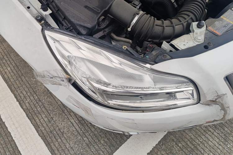 Used Buick Regal 2012 2.0L Comfort Edition Right Front Headlight