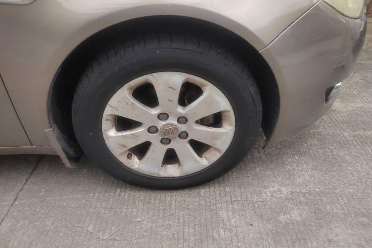 Used Buick Regal 2012 2.0L Luxury Edition Right Front Wheel Hub