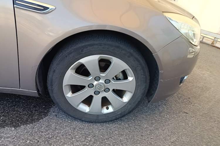 Used Buick Regal 2012 2.0L Comfort Edition Right Front Wheel Hub