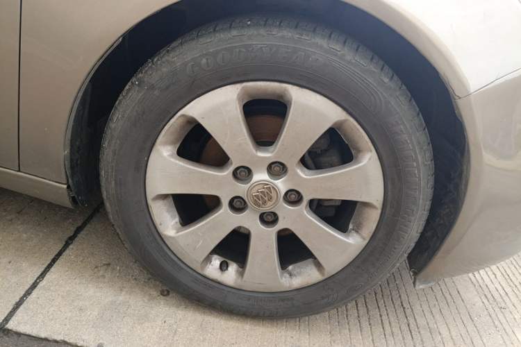 Used Buick Regal 2012 2.0L Comfort Edition Right Front Wheel Hub
