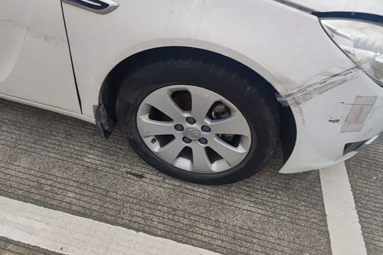 Used Buick Regal 2012 2.0L Comfort Edition Right Front Wheel Hub