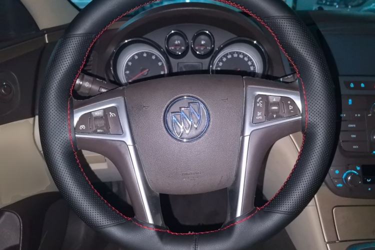 Used Buick Regal 2012 2.0L Luxury Edition Steering Wheel