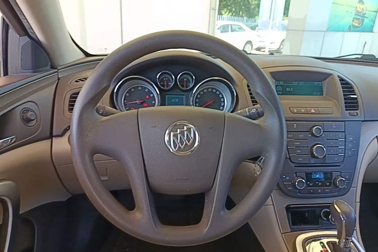 Used Buick Regal 2012 2.0L Comfort Edition Steering Wheel