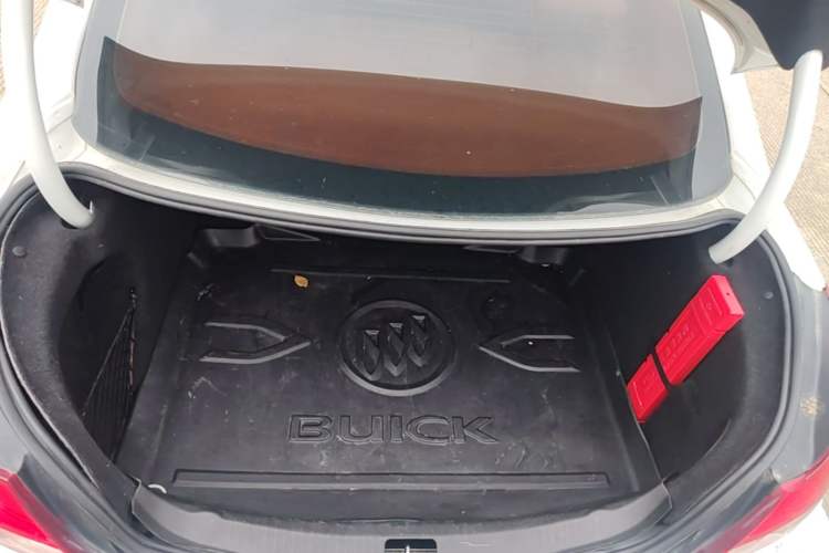 Used Buick Regal 2012 2.0L Comfort Edition Trunk