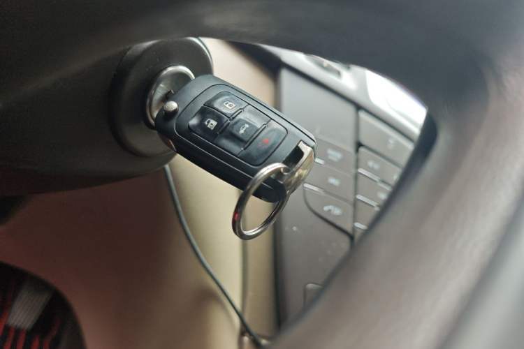 Used Buick Regal 2012 2.0L Comfort Edition Vehicle Key
